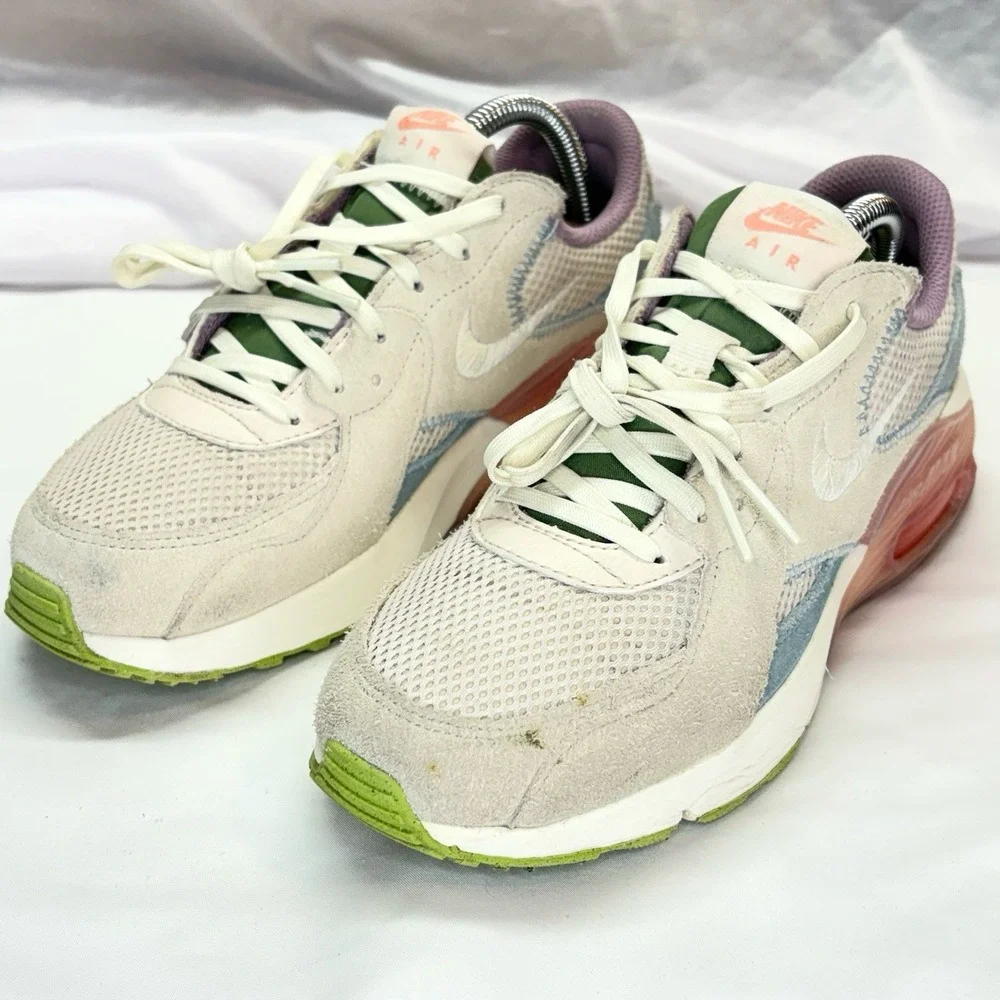 Nike great preowned